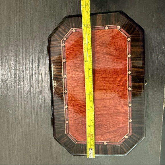 Elegant Wooden Jewelry Box with Lock - Picture 7 of 9